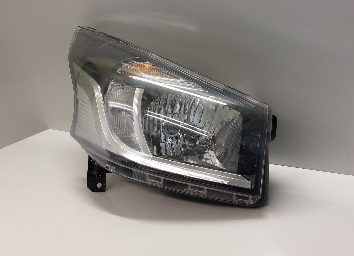 260105469R 260105469 Headlight right RENAULT TRAFIC III (JG, EG, FG) (2014-)
