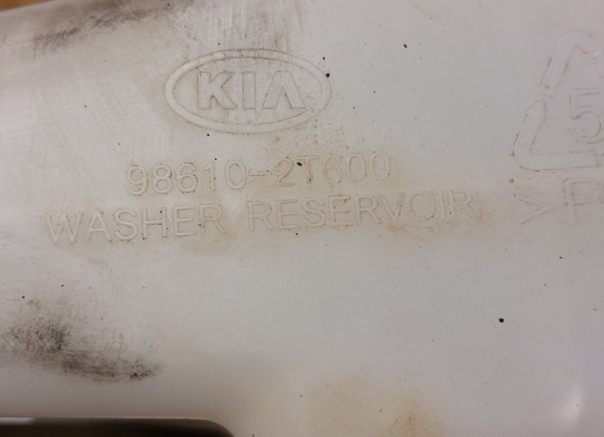 98610-2T600 986102T600 Window washer reservoir KIA OPTIMA III (TF) (2010-2015)