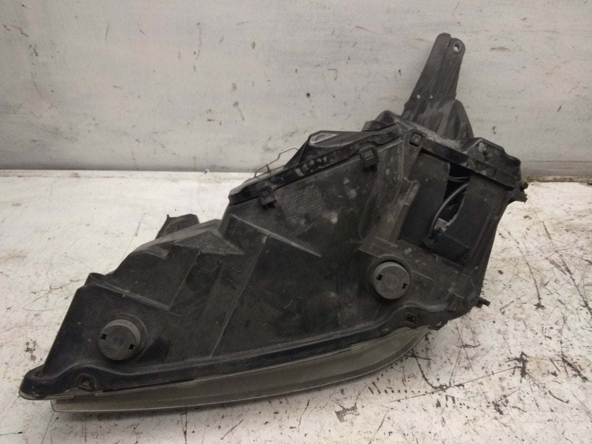 Headlight right OPEL SIGNUM (2003-2008)