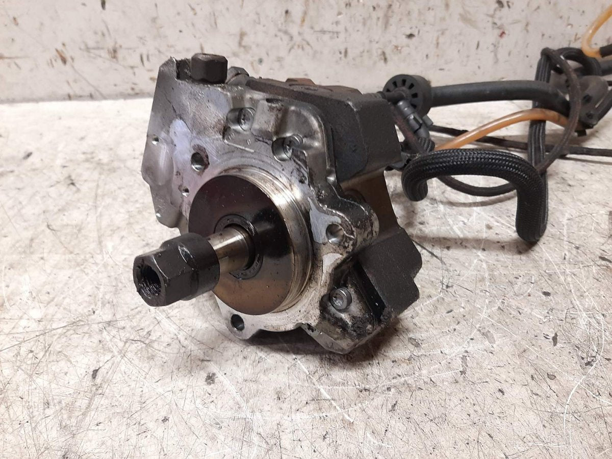 0445010146 7798333 Fuel injection pump, diesel BMW 3 (E90, E91, E92, E93) (2005-2011)