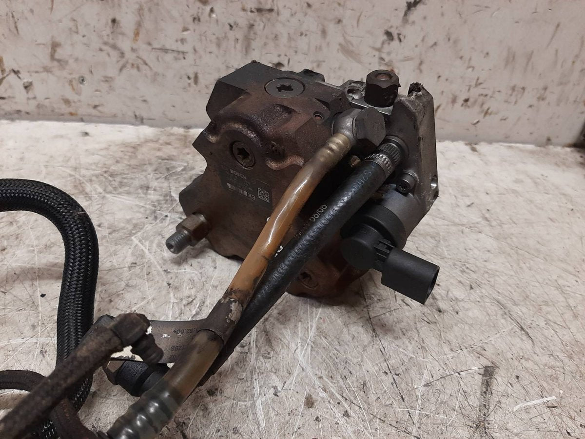 0445010146 7798333 Fuel injection pump, diesel BMW 3 (E90, E91, E92, E93) (2005-2011)