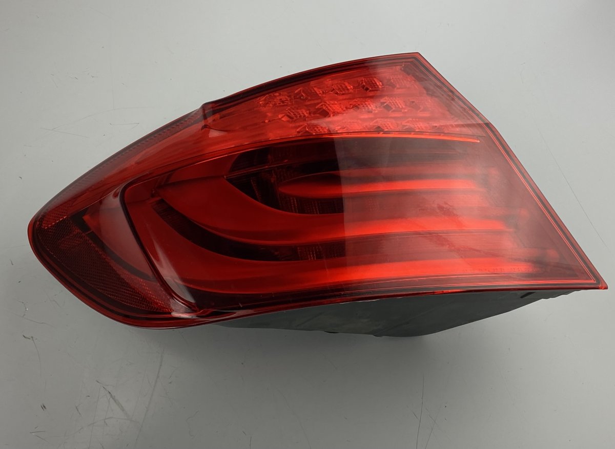 Tail light left BMW 5 (F10, F11) (2010-2017)