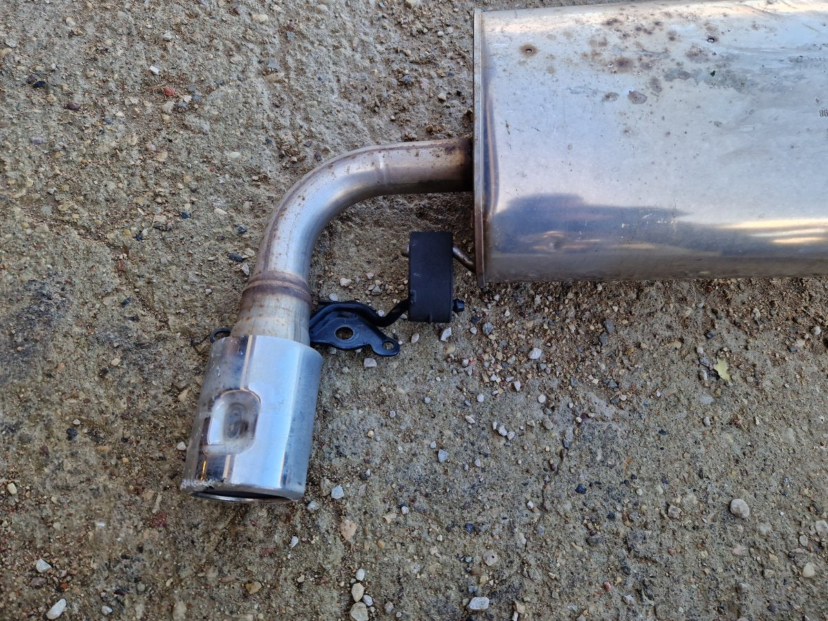 82046721 Exhaust rear silencer (muffler) VOLVO S60 II / V60 I (2010-2018)