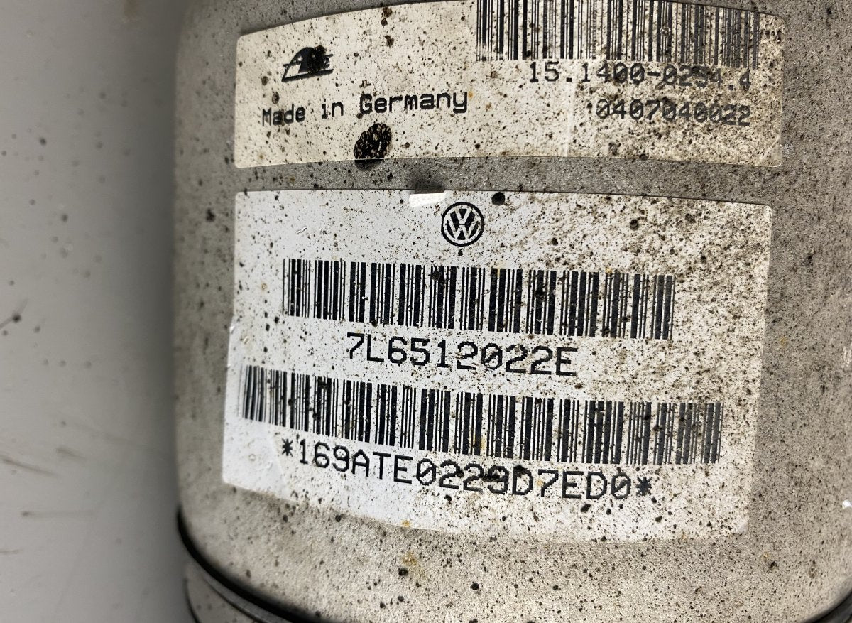 Air shock absorber rear right VW TOUAREG I (7L) (2002-2010)