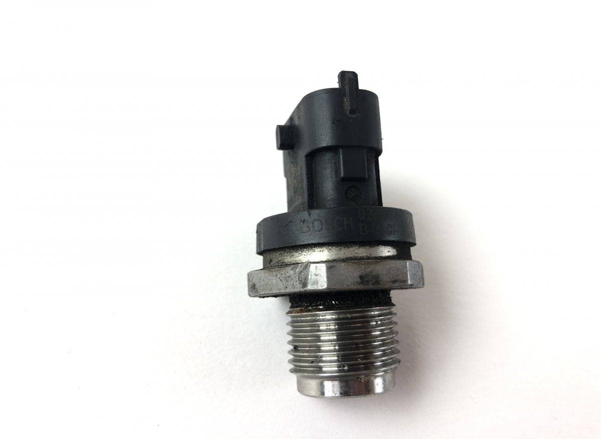 0281006037 Fuel pressure regulator KIA SORENTO II (XM) (2009-2015)