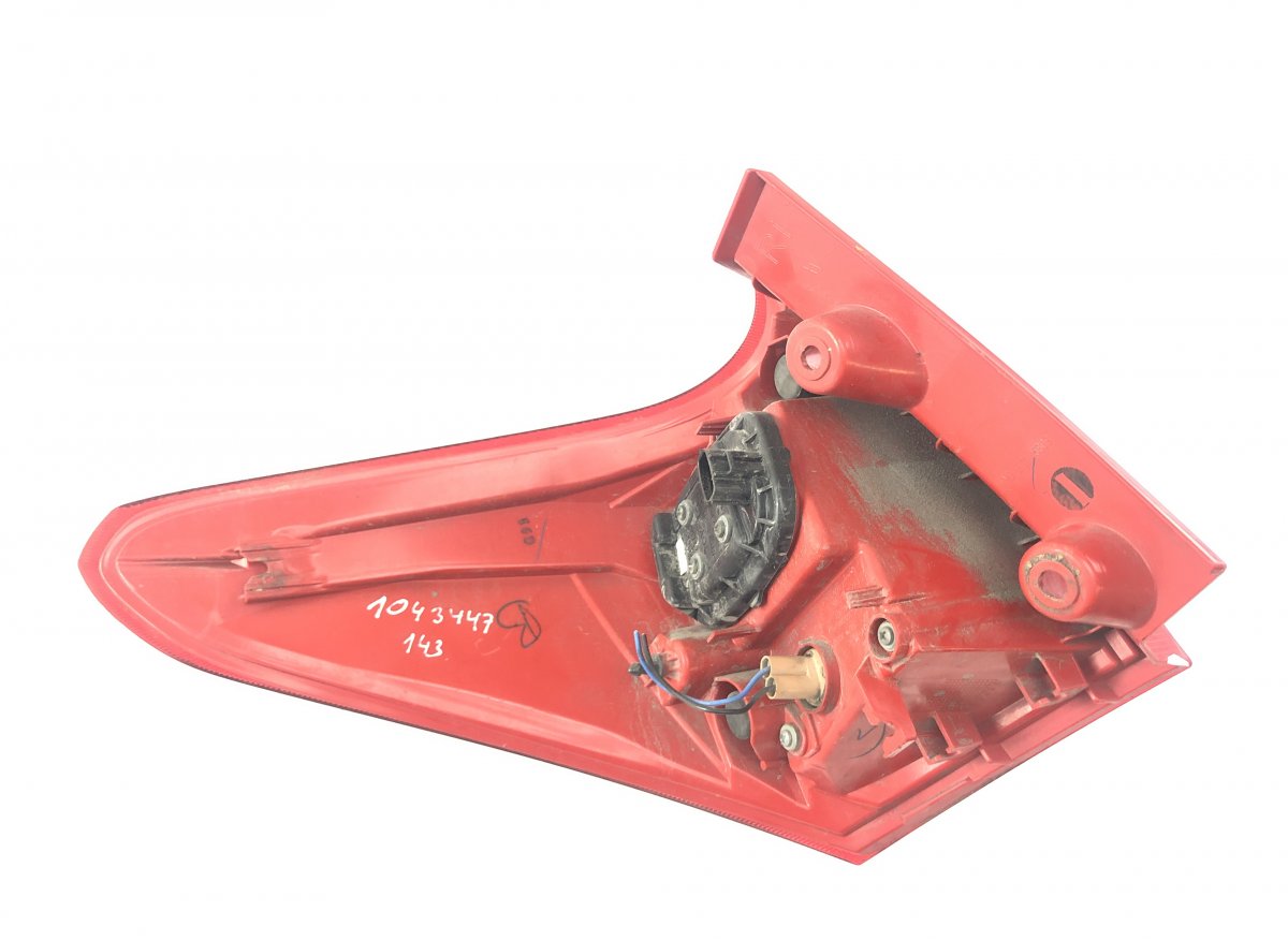 8155102710 Tail light, right TOYOTA AURIS (E18) 2012-2018