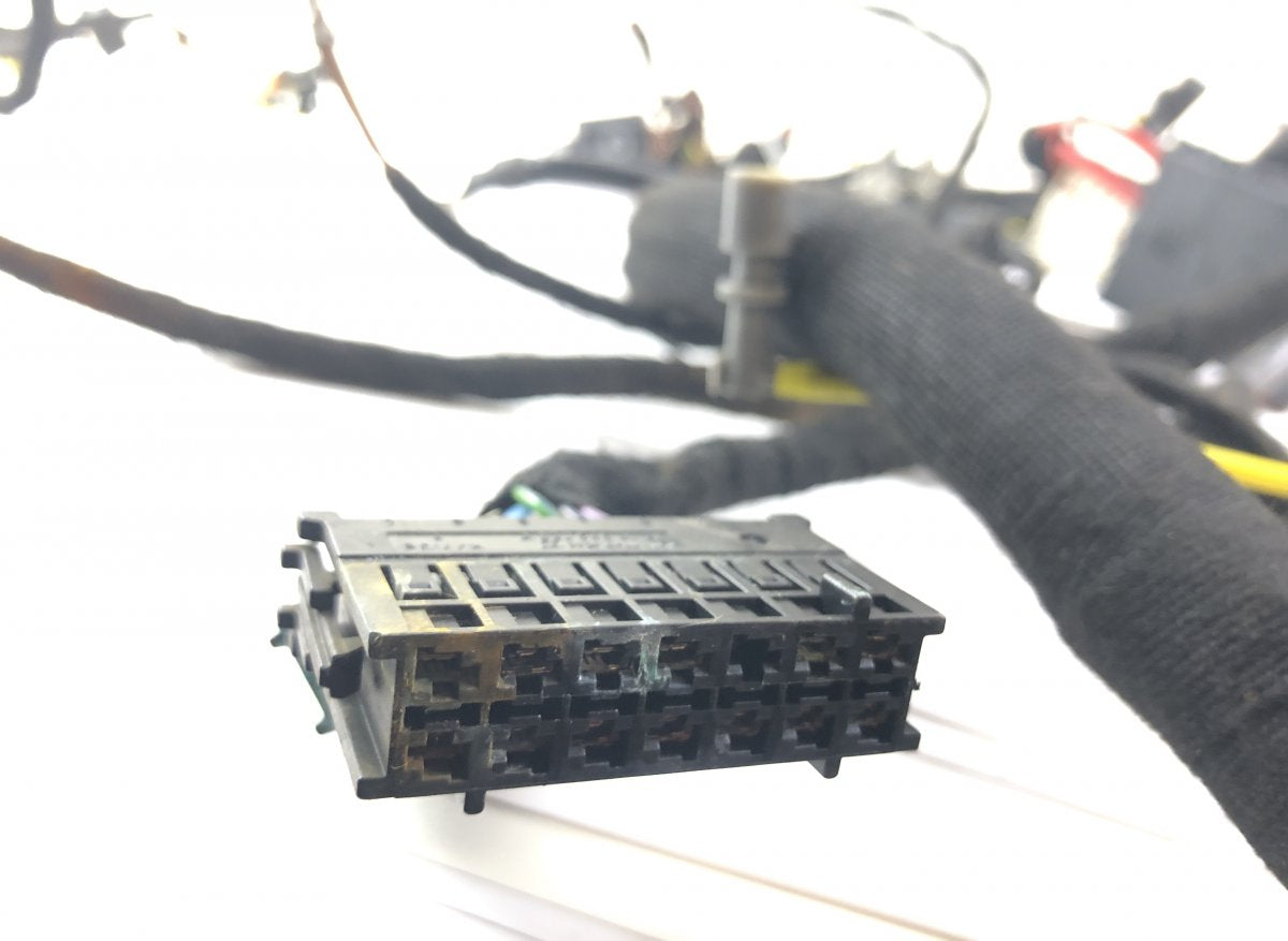 A2305409207 Battery / parts, other MERCEDES-BENZ SL-CLASS (R230) (2001-2012)
