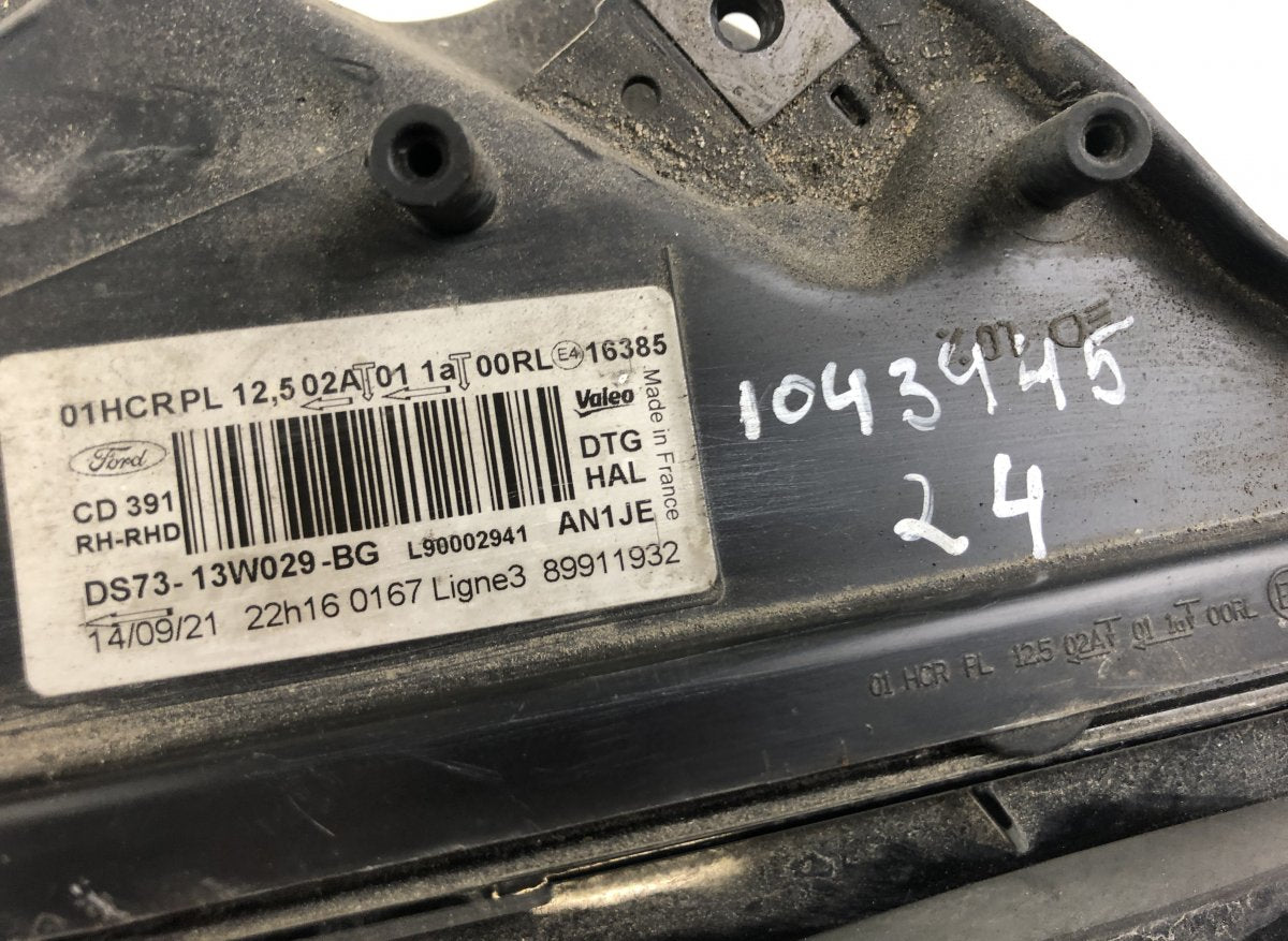 2284960 Headlight right FORD MONDEO Mk V (CD, CE, CF) (2014-2022)