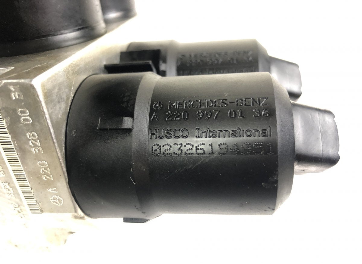 A2203200358 A2203201258 Air suspension / self-levelling suspension, other MERCEDES-BENZ SL-CLASS (R230) (2001-2012)