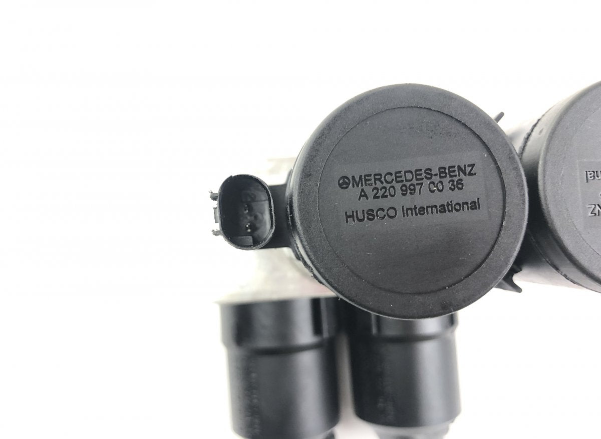 A2203200358 A2203201258 Air suspension / self-levelling suspension, other MERCEDES-BENZ SL-CLASS (R230) (2001-2012)