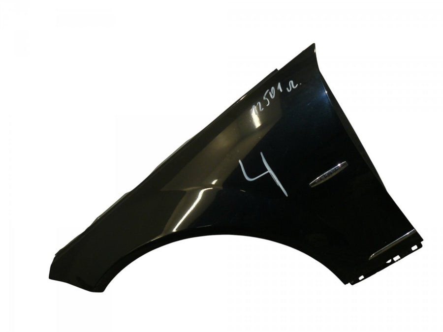 Fender Front Left MERCEDES-BENZ C-CLASS (W204) (2007-2013)
