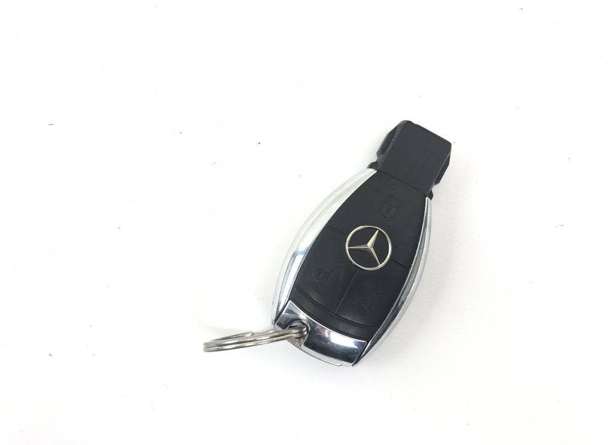 3300.2807 3332.0251 3332.0252 Ignition switch lock (ignition barrel) MERCEDES-BENZ ML-CLASS (W164) (2005-2011)
