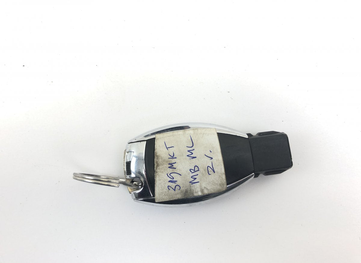 3300.2807 3332.0251 3332.0252 Ignition switch lock (ignition barrel) MERCEDES-BENZ ML-CLASS (W164) (2005-2011)