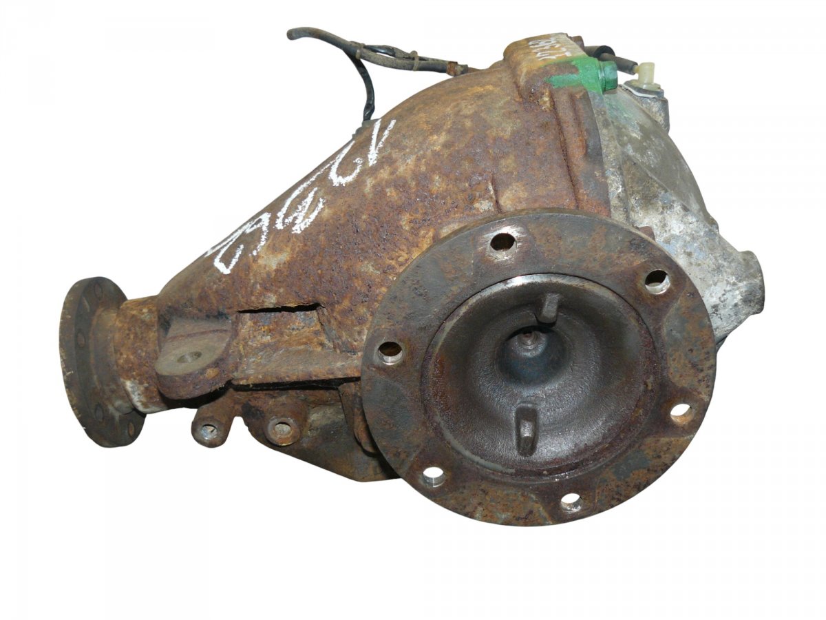 Rear axle differential MITSUBISHI PAJERO III (V60, V70) (2000-2007)