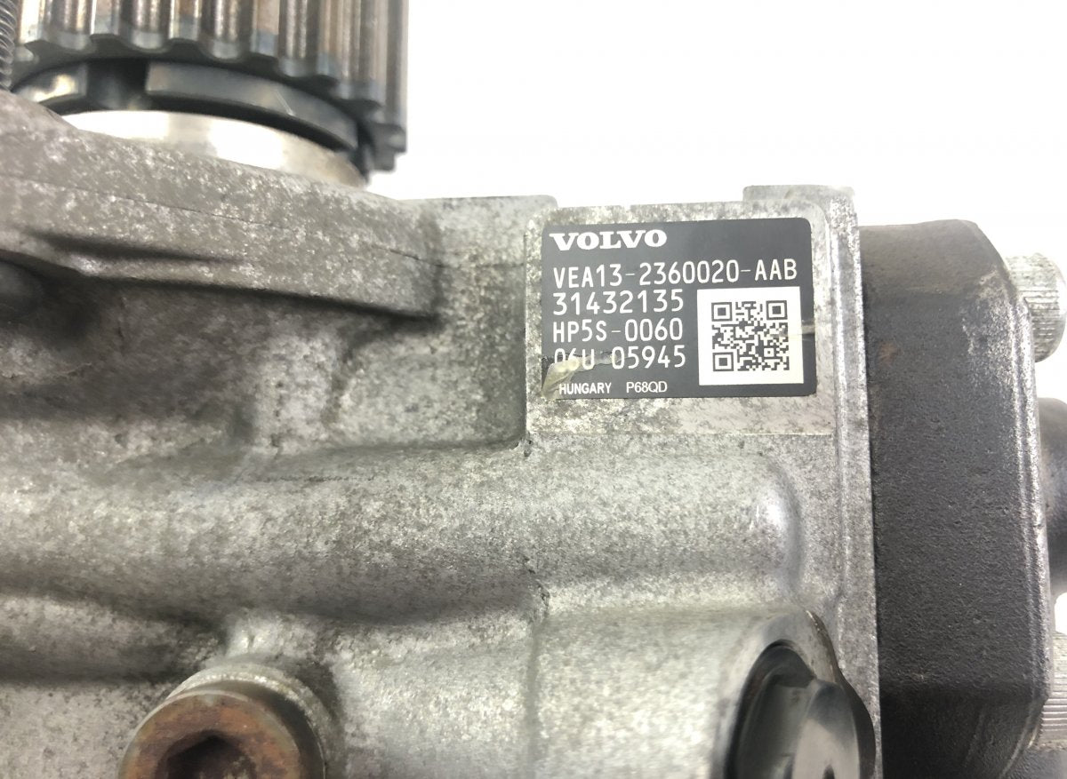 VEA132360020AAB VEA13-2360020-AAB Fuel injection pump, diesel VOLVO V70 III (BW) (2007-2016)