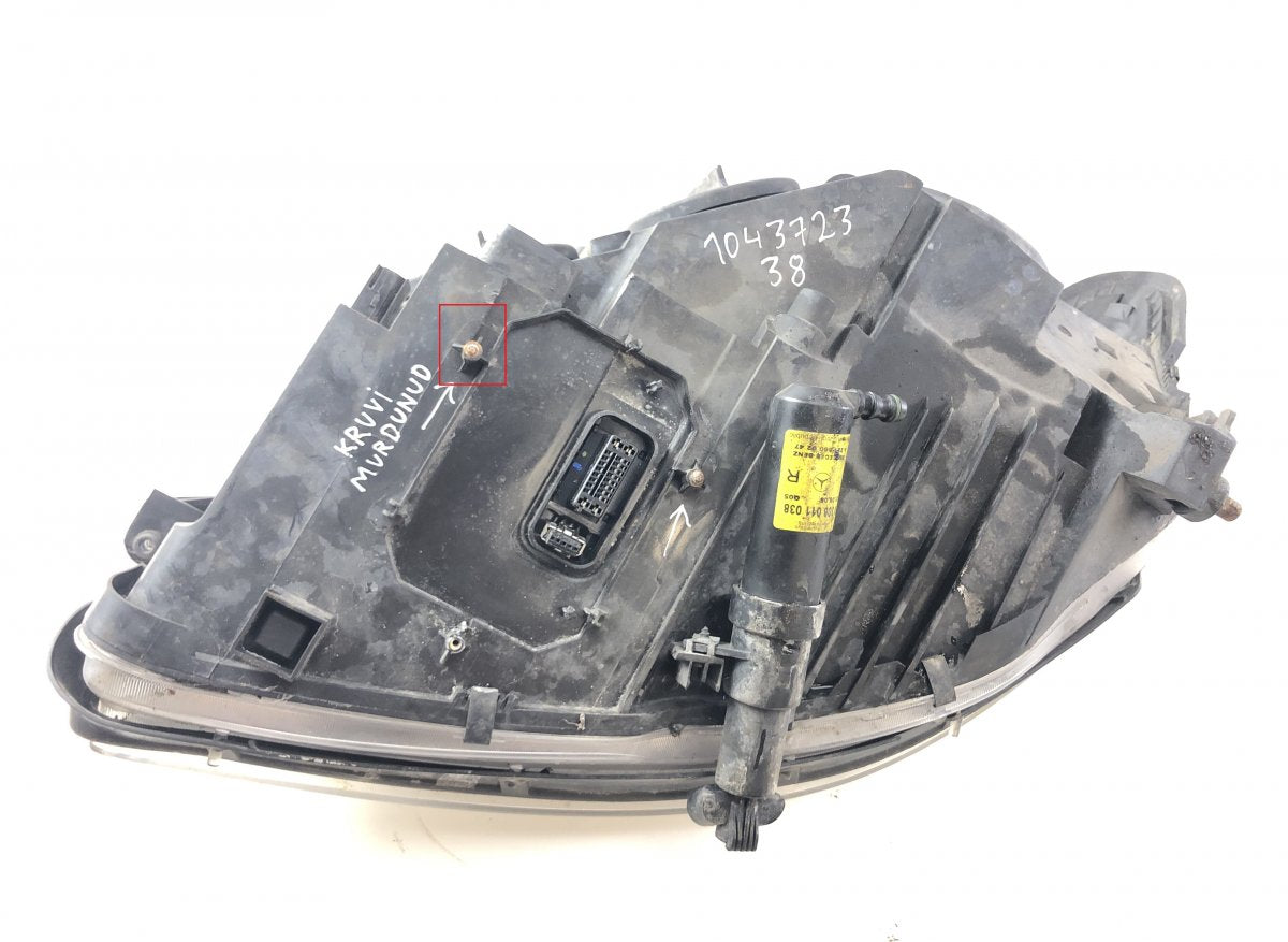 1301016113 0301216686 0301216682 Headlight right MERCEDES-BENZ S-CLASS (W221) (2005-2013)
