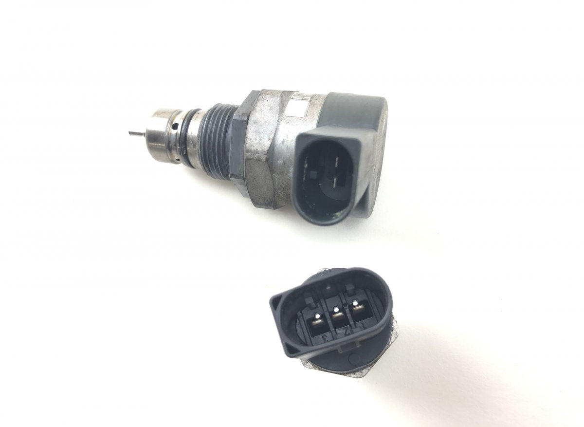 0281002927 A6420740284 0281002985 Fuel pressure regulator set MERCEDES-BENZ E-CLASS (W212) (2009-2016)