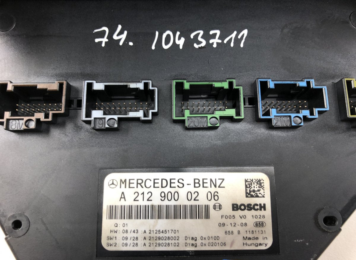 F005V01064 F005V01024 F005V01303 F005V01025 F005V01202 F005V01063 F005V01059 Fuse box MERCEDES-BENZ E-CLASS (W212) (2009-2016)