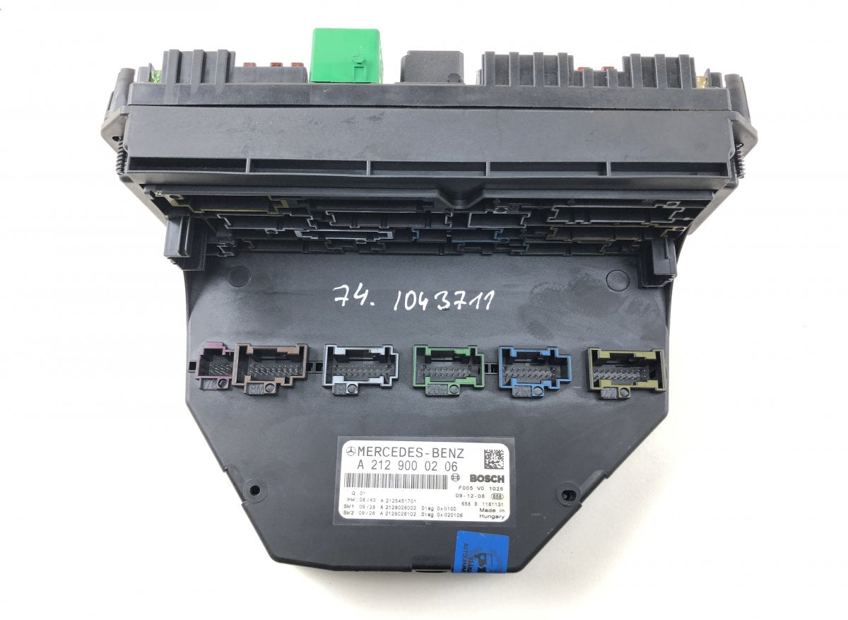 F005V01064 F005V01024 F005V01303 F005V01025 F005V01202 F005V01063 F005V01059 Fuse box MERCEDES-BENZ E-CLASS (W212) (2009-2016)