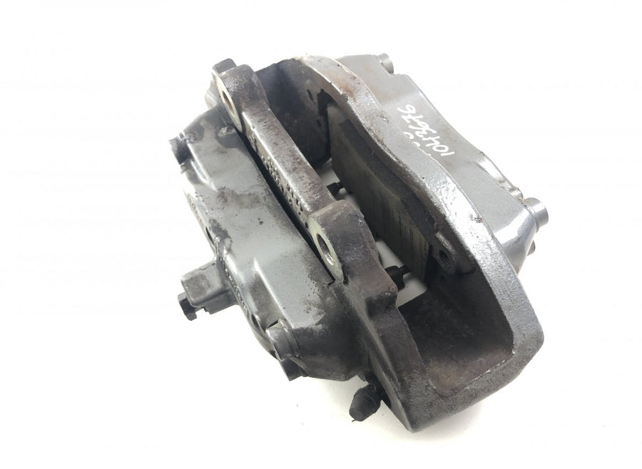 20704604 Brake caliper Front right MASERATI QUATTROPORTE III (03.04-)
