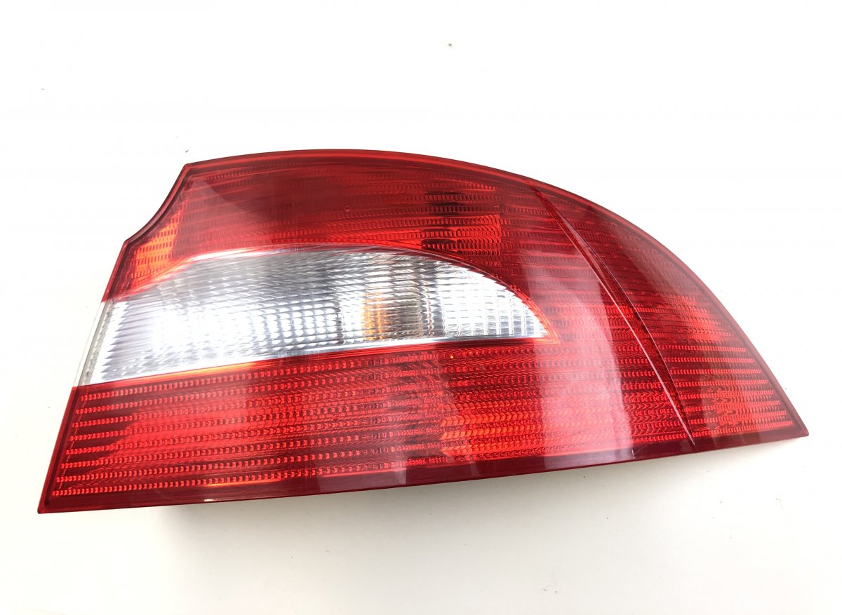 3T5945095 3T5945096 Tail lights set/kit SKODA SUPERB II (3T4, 3T5) (2008-2015)