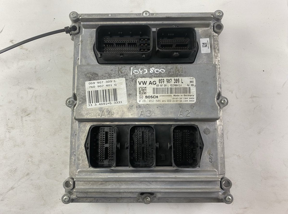 0281032806 Engine Control Unit / module (ECU) VW TOUAREG III (CR) (2017-)