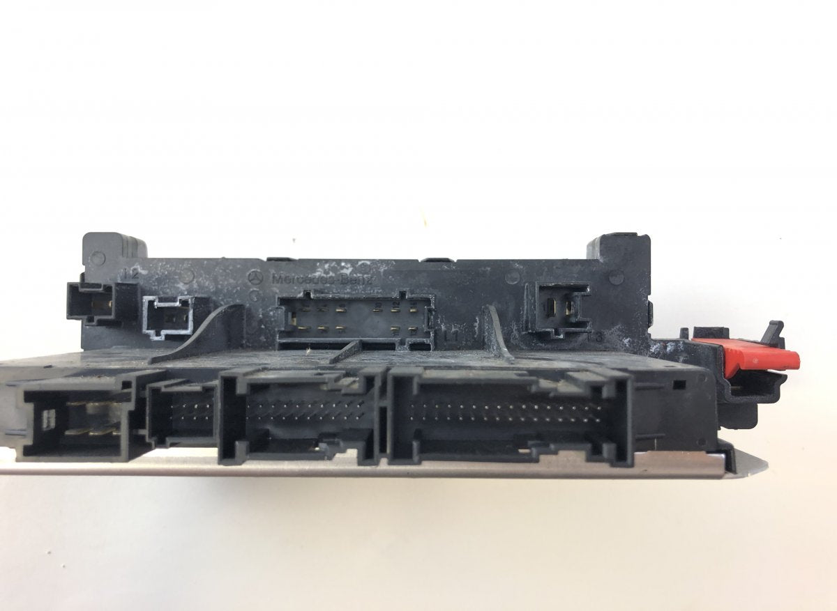 05045139 05045135 05045131 Fuse box MERCEDES-BENZ SL-CLASS (R230) (2001-2012)