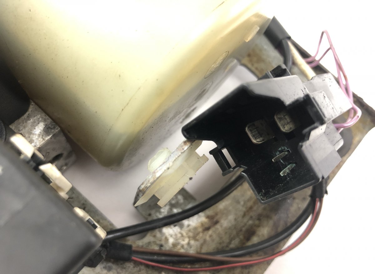 HB70058-002 HB70058002 Convertible Top motor MERCEDES-BENZ SL-CLASS (R230) (2001-2012)