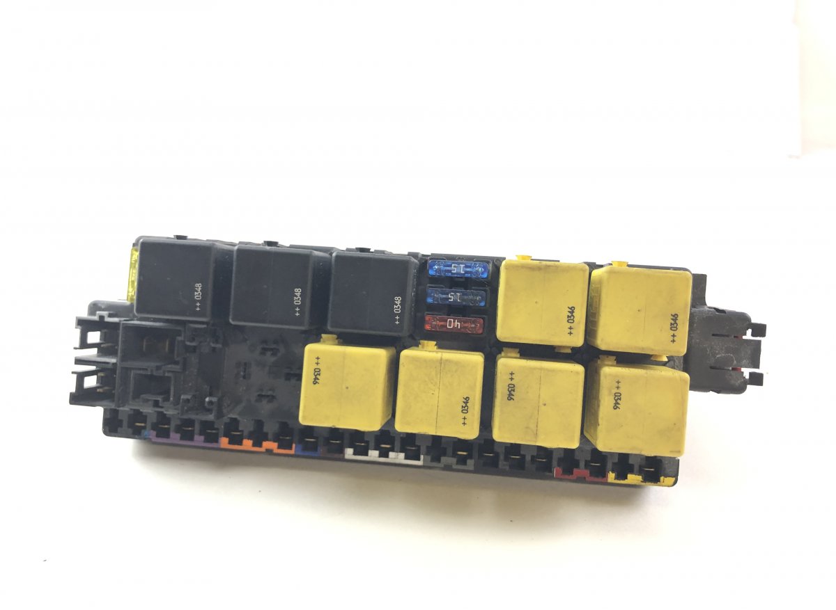 05045117 Fuse box MERCEDES-BENZ SL-CLASS (R230) (2001-2012)