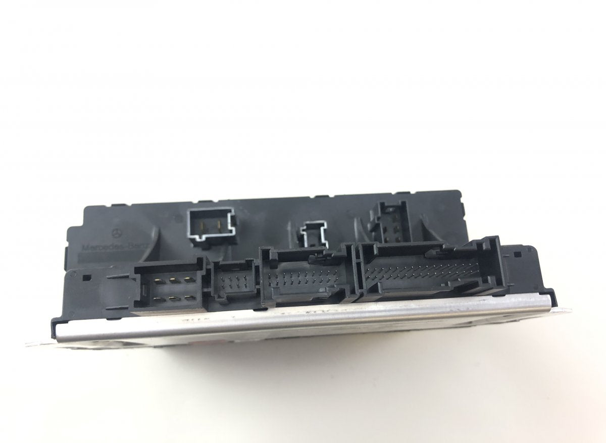 05045117 Fuse box MERCEDES-BENZ SL-CLASS (R230) (2001-2012)