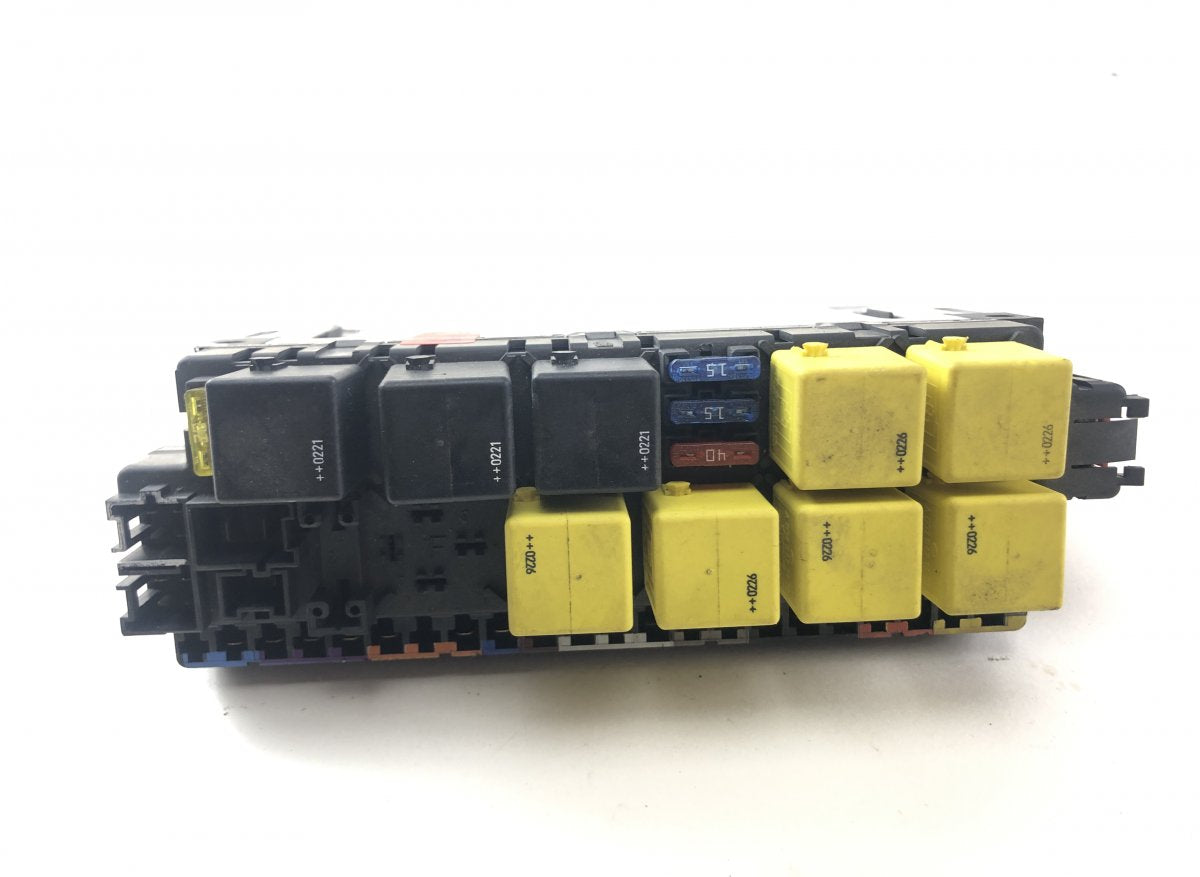 05045117 Fuse box MERCEDES-BENZ SL-CLASS (R230) (2001-2012)