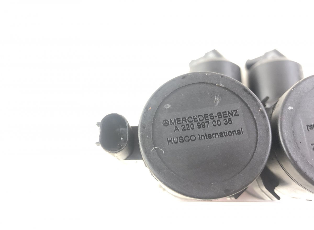 A2203200358 A2203201258 Air suspension / self-levelling suspension, other MERCEDES-BENZ SL-CLASS (R230) (2001-2012)