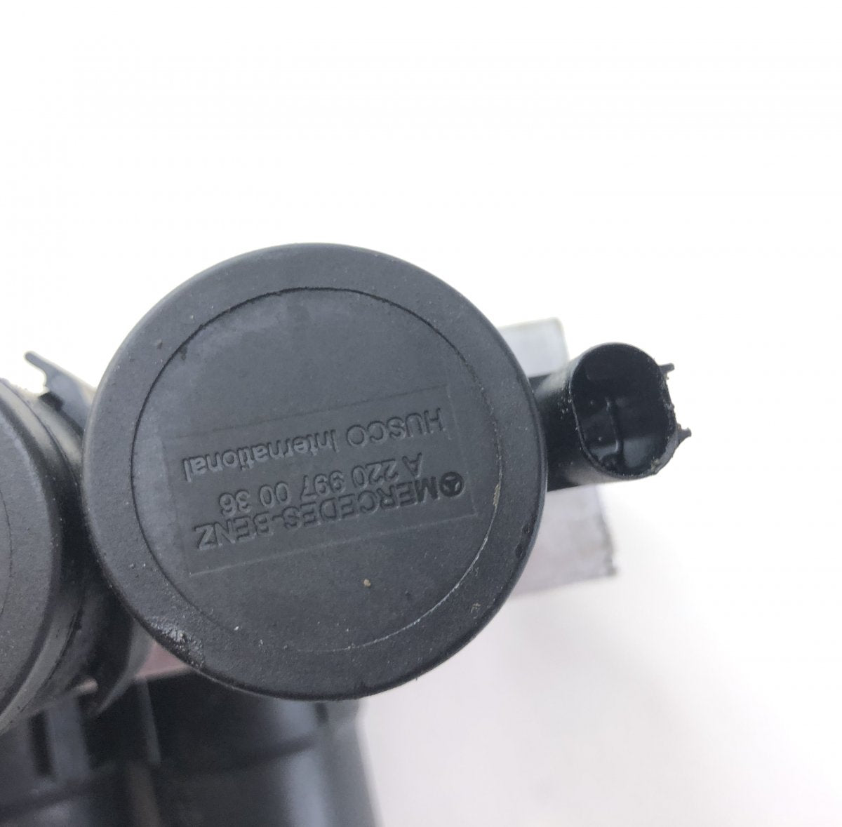 A2203200358 A2203201258 Air suspension / self-levelling suspension, other MERCEDES-BENZ SL-CLASS (R230) (2001-2012)