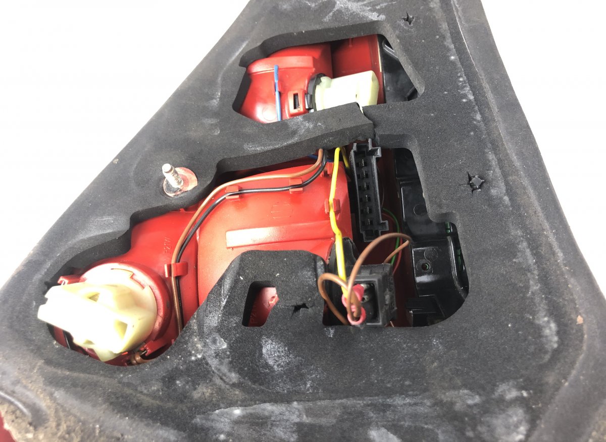 A2308200264 Tail light, right MERCEDES-BENZ SL-CLASS (R230) (2001-2012)