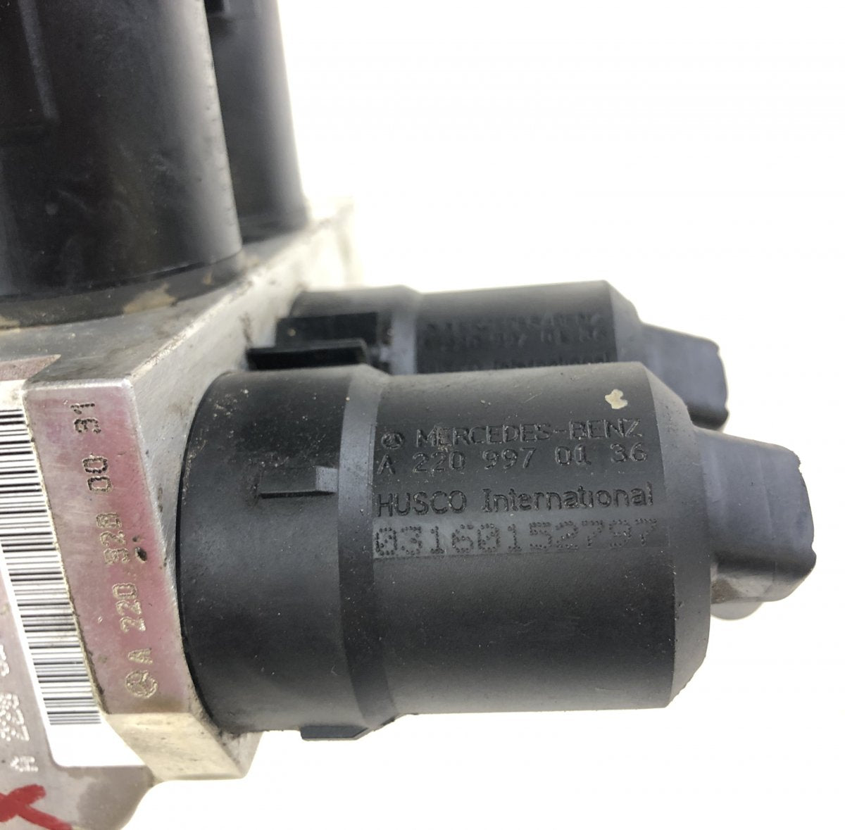 A2203200358 A2203201258 Air suspension / self-levelling suspension, other MERCEDES-BENZ SL-CLASS (R230) (2001-2012)