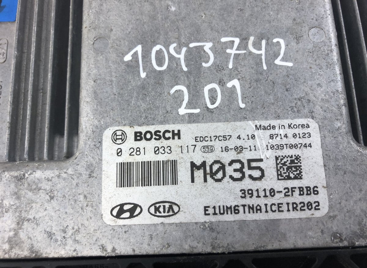 0281033117 Engine Control Unit / module (ECU) KIA SORENTO III (UM) (2015-2020)