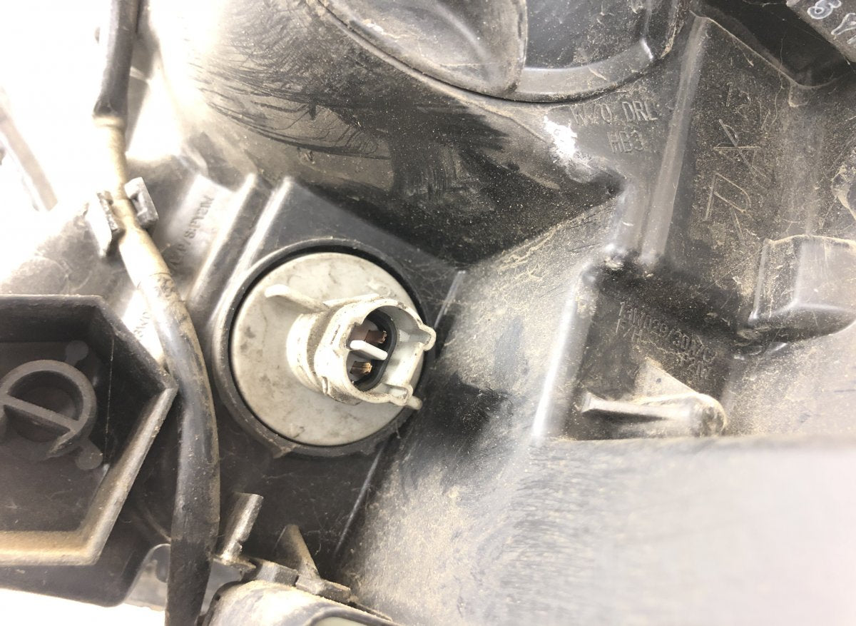 2019199 Headlight right FORD RANGER III (TKE, PX) (2011-2023)