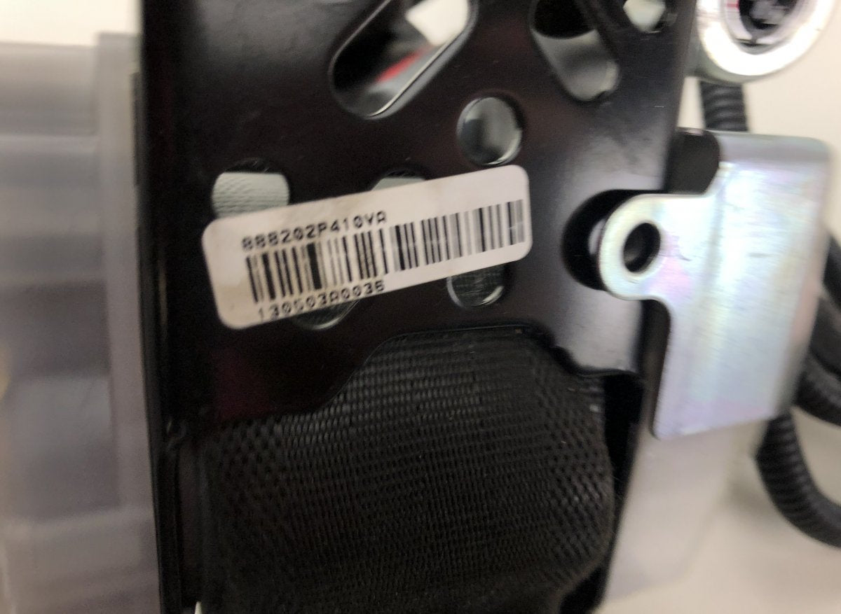 888102P460VA Safety belt, other KIA SORENTO II (XM) (2009-2015)