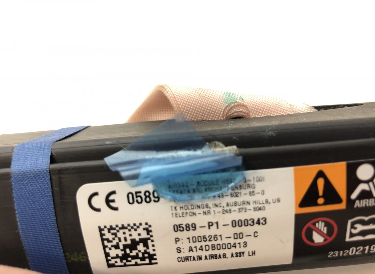 100526100D Set of head/curtain airbags TESLA MODEL S (5YJS) (2012-)