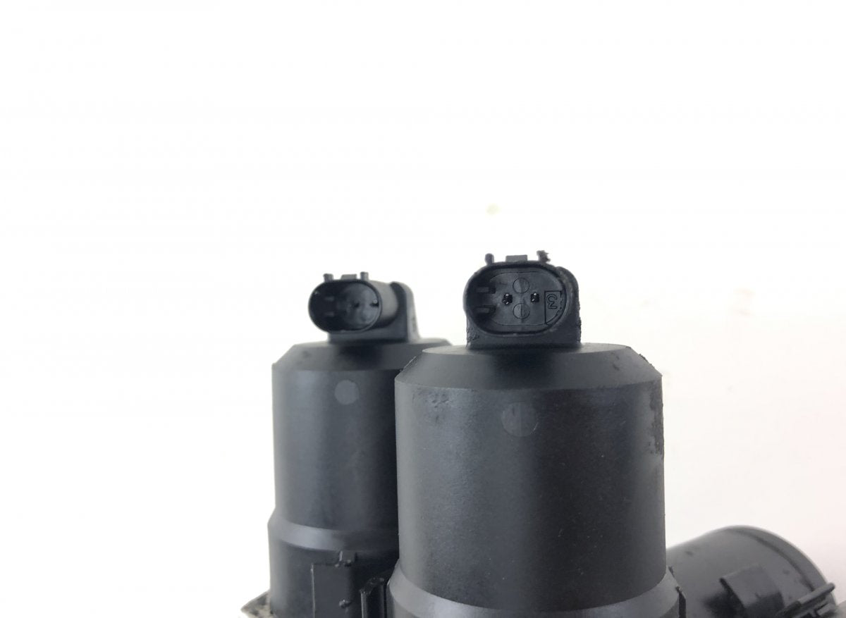 A2203200358 A2203201258 Air suspension / self-levelling suspension, other MERCEDES-BENZ SL-CLASS (R230) (2001-2012)