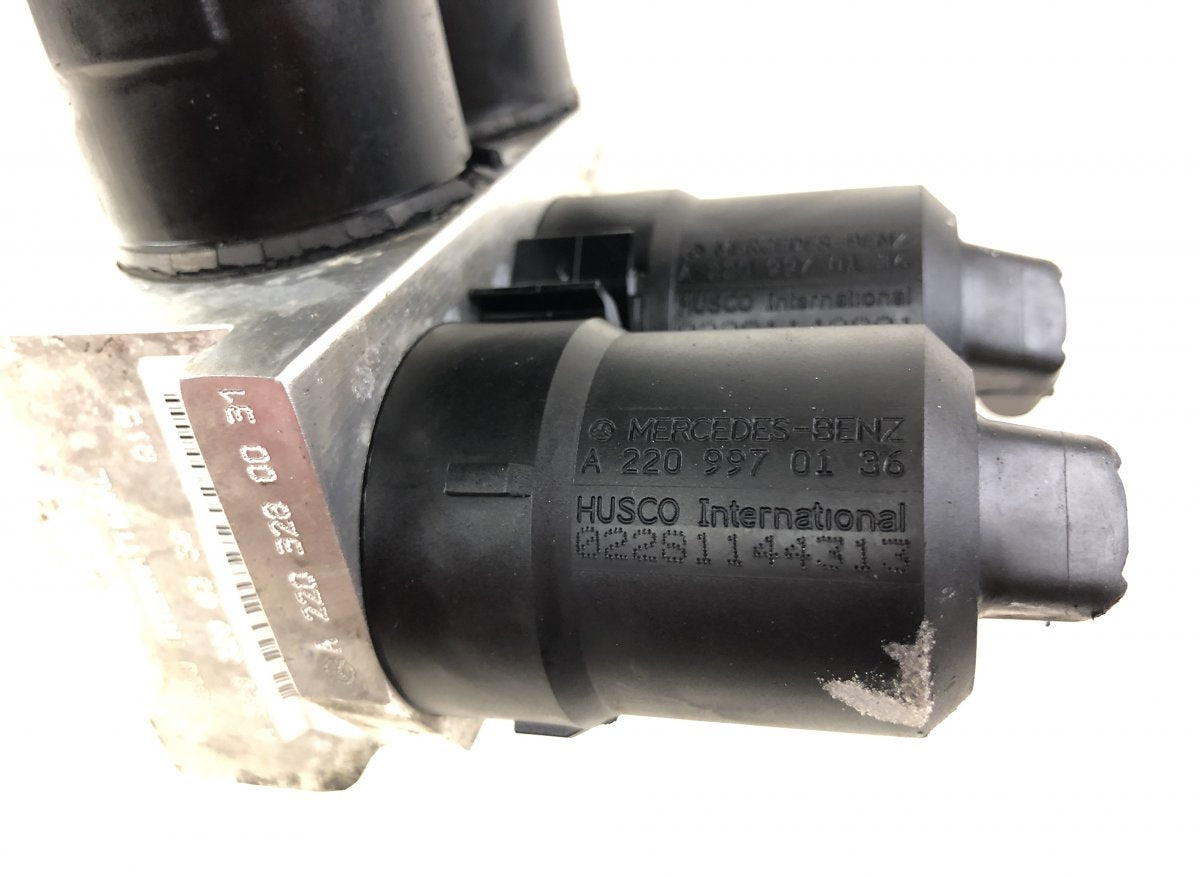 A2203200358 A2203201258 Air suspension / self-levelling suspension, other MERCEDES-BENZ SL-CLASS (R230) (2001-2012)