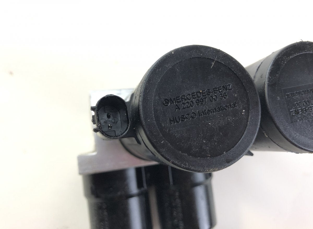 A2203200358 A2203201258 Air suspension / self-levelling suspension, other MERCEDES-BENZ SL-CLASS (R230) (2001-2012)