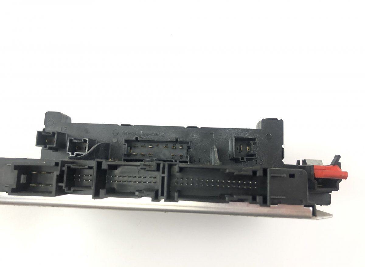 05045139 05045135 05045131 Fuse box MERCEDES-BENZ SL-CLASS (R230) (2001-2012)