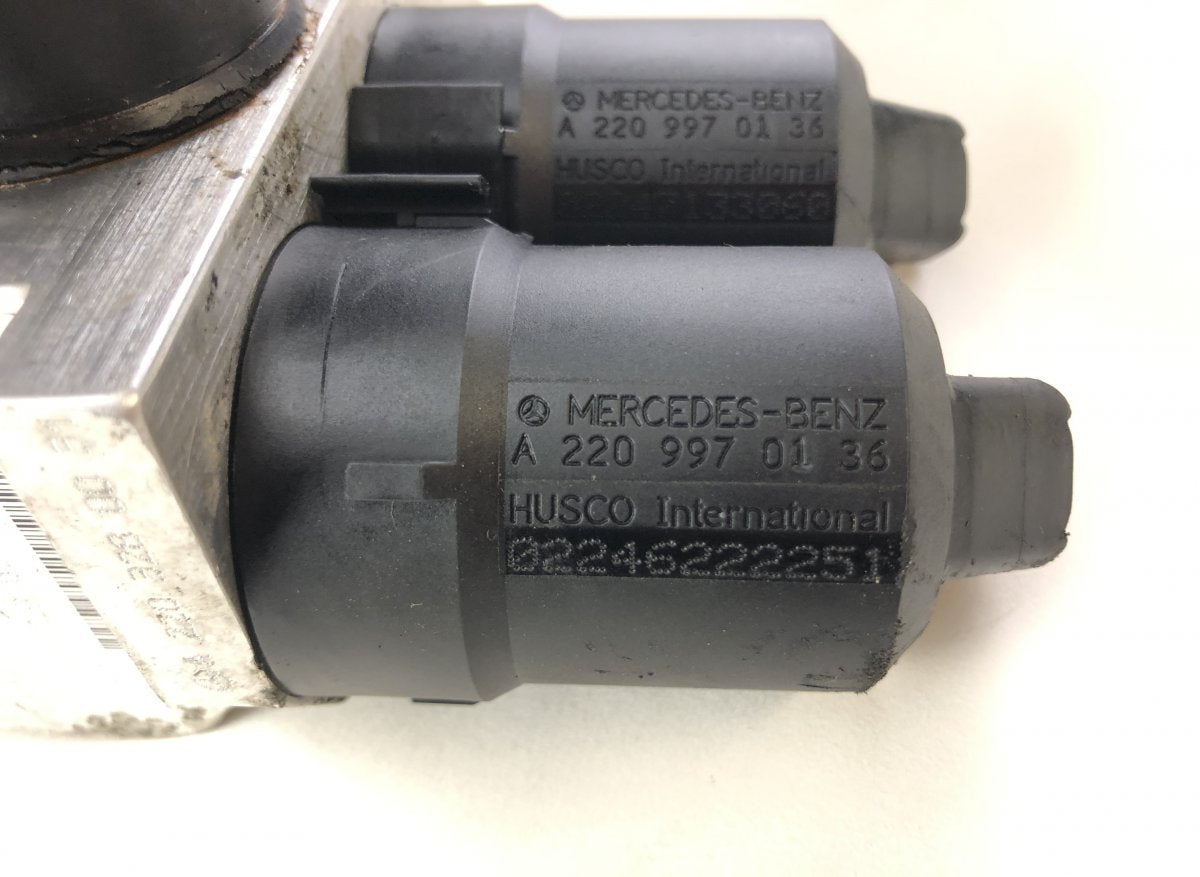 A2203200358 A2203201258 Air suspension / self-levelling suspension, other MERCEDES-BENZ SL-CLASS (R230) (2001-2012)
