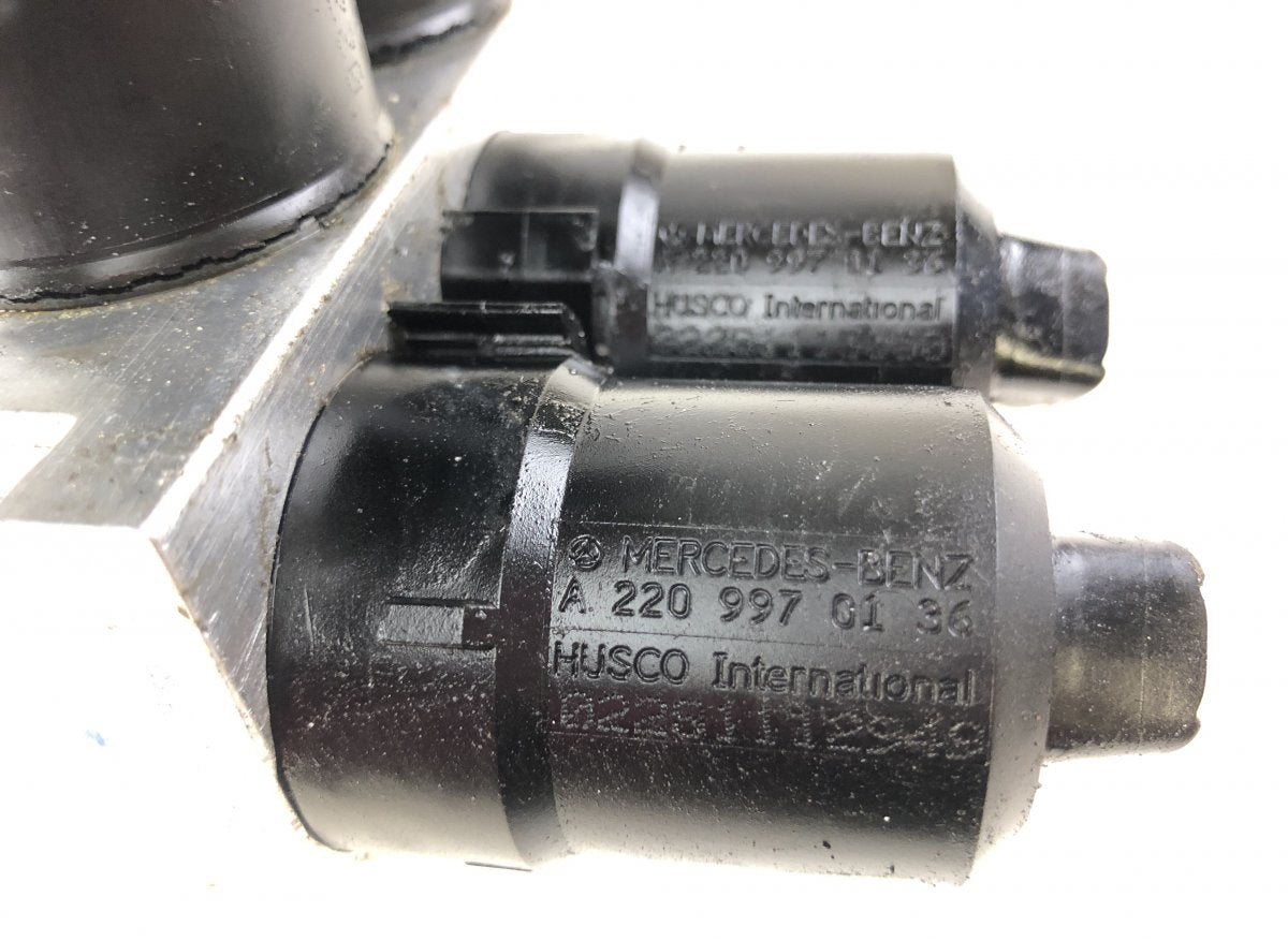A2203200358 A2203201258 Air suspension / self-levelling suspension, other MERCEDES-BENZ SL-CLASS (R230) (2001-2012)