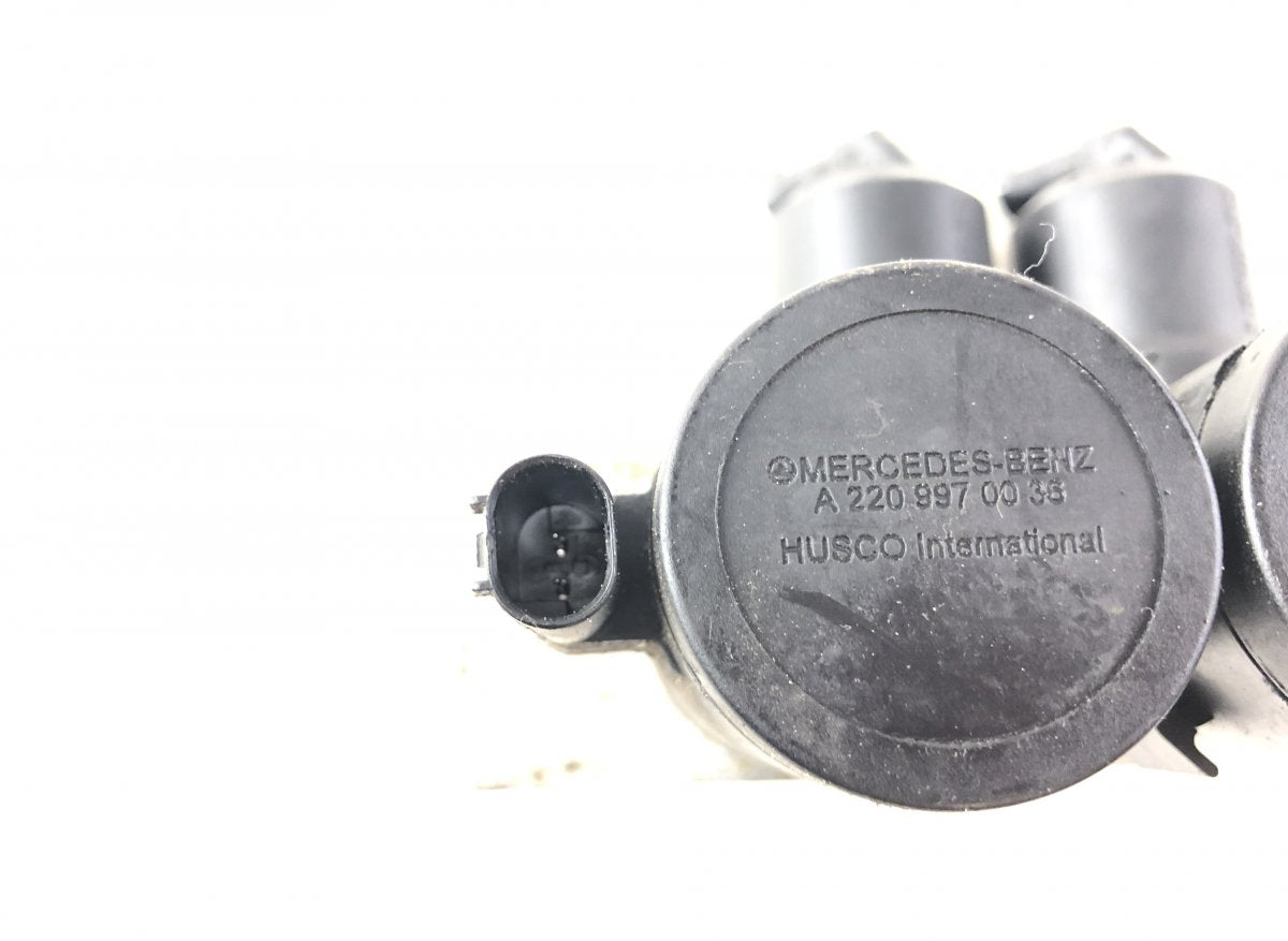 A2203200358 A2203201258 Air suspension / self-levelling suspension, other MERCEDES-BENZ SL-CLASS (R230) (2001-2012)