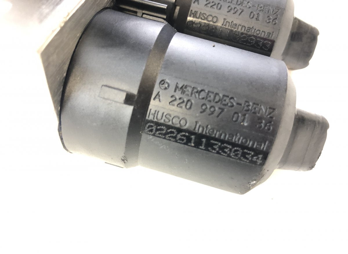 A2203200358 A2203201258 Air suspension / self-levelling suspension, other MERCEDES-BENZ SL-CLASS (R230) (2001-2012)