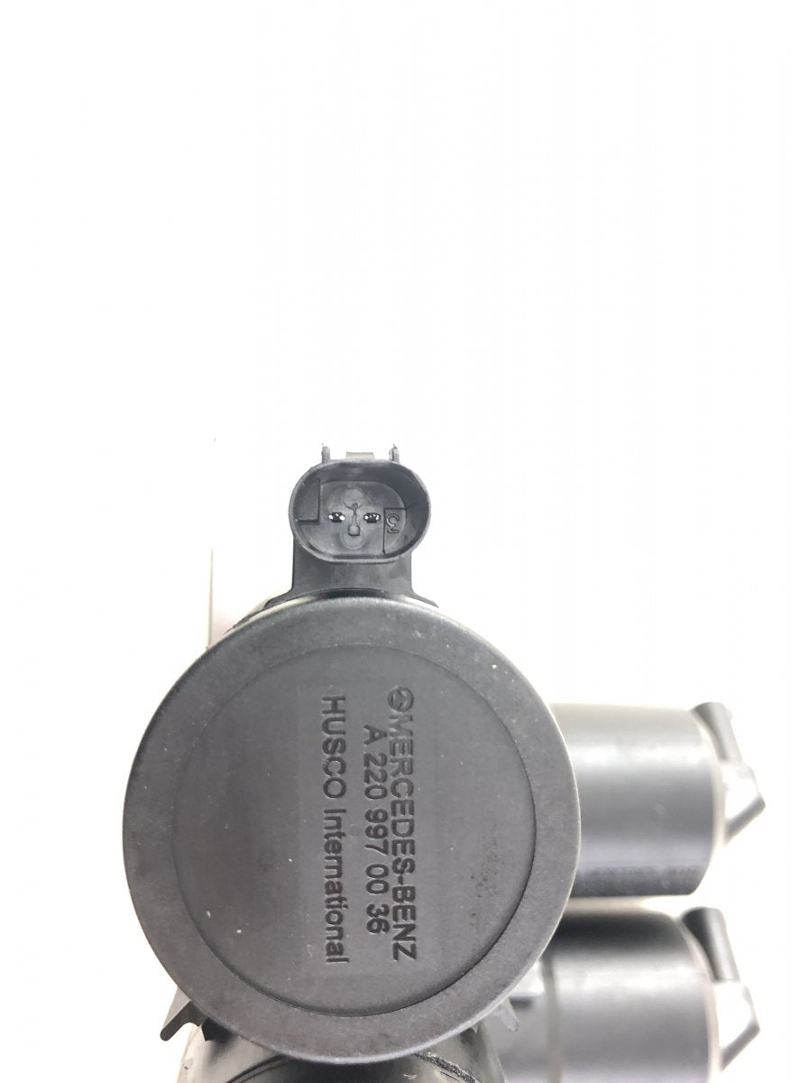 A2203200358 A2203201258 Air suspension / self-levelling suspension, other MERCEDES-BENZ SL-CLASS (R230) (2001-2012)