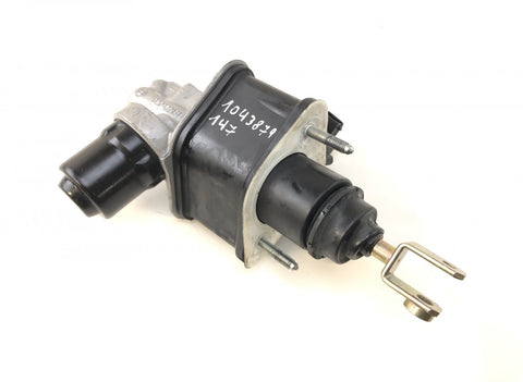 0204021687 0204024105 0204251302 Brake Master Cylinder MERCEDES-BENZ SL-CLASS (R230) (2001-2012)