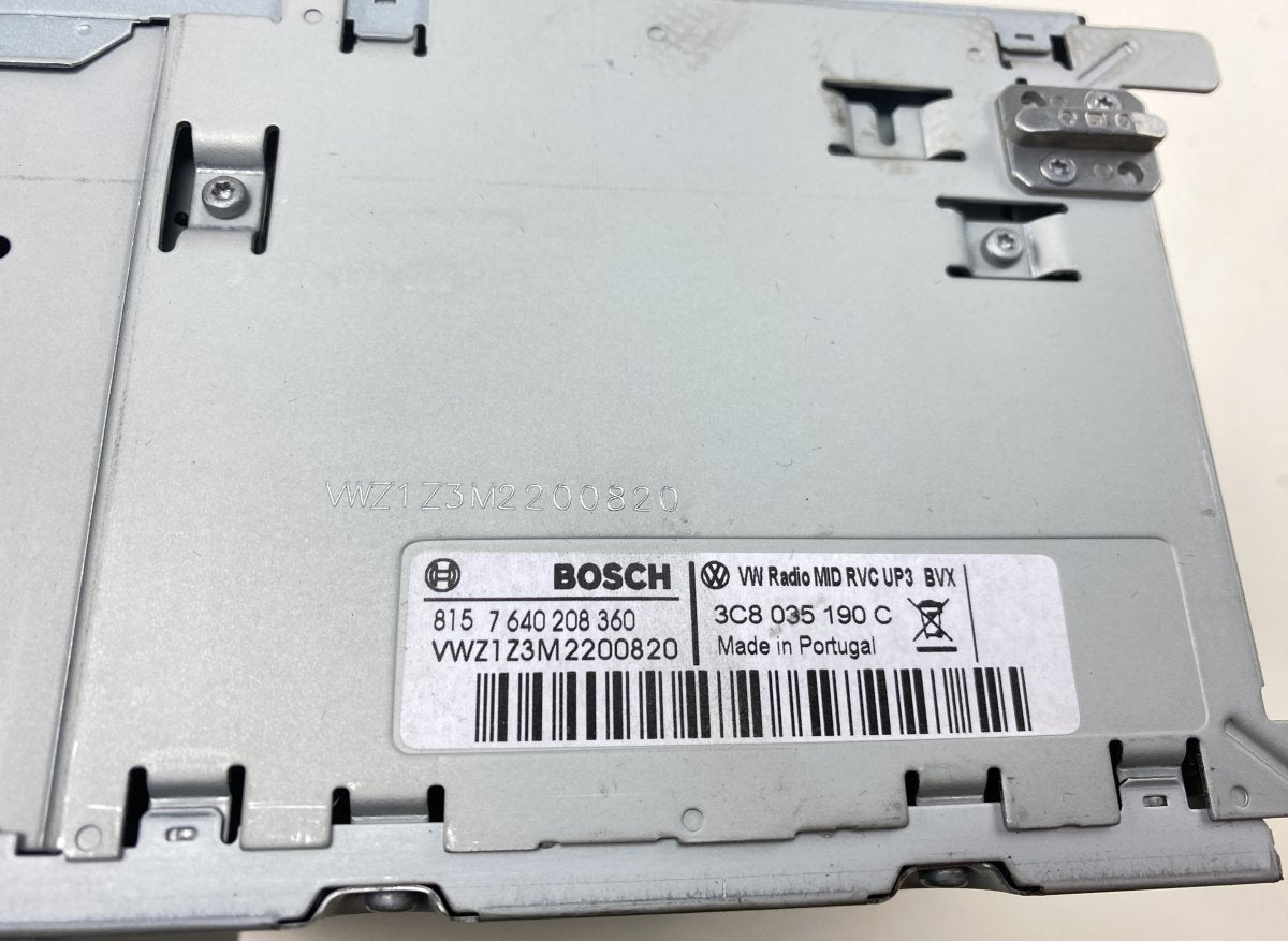 7640208360 Radio VW PASSAT B7 / ALLTRACK (2010-2015)